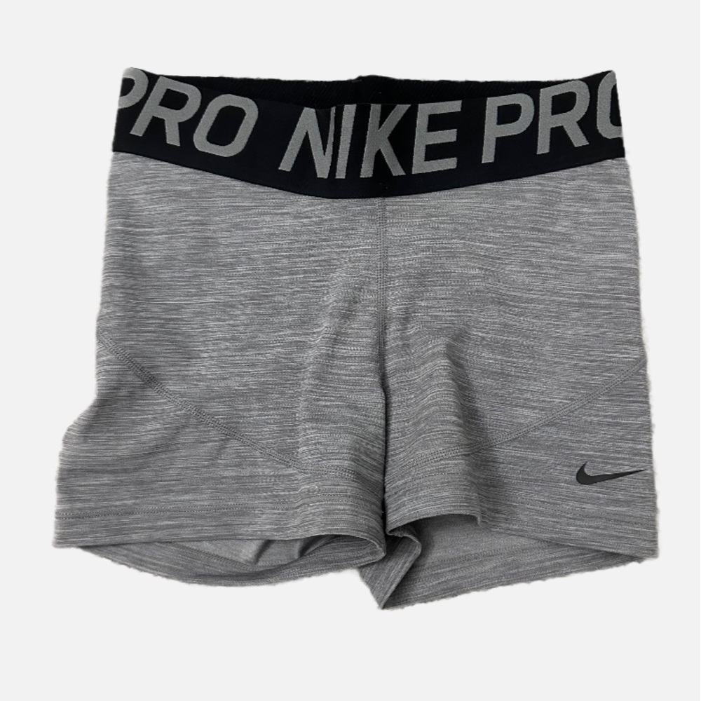 Nike Pro - 3” short - gray - size small